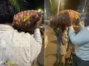 असा ही एक जिल्हाधिकारी ???