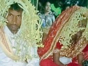 नवरदेवाने नवरीच्या मांडीवर डोकं ठेवून घेतला अखेरचा श्वास ,