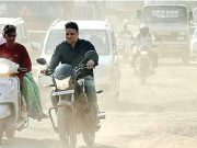 रस्त्यांच्या कामांमुळे धुळीचे लोट, ब्रह्मपुरी शहरातील नागरिकांचे आरोग्य बिघडले.