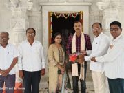 विवेकानंद आश्रमाच्या वतीने ठाणेदार करेवाड यांचा सपत्नीक गौरव ,