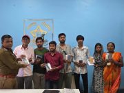 पोलीस स्टेशन यवतमाळ शहर येथे नागरीकांचे हरवीलेले एकुण 10 मोबाईल केले परत