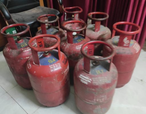 खोकरल्याच्या ‘सुमनोहर सेलिब्रेशन लॉन’वर जिल्हा पुरवठा विभागाची कारवाई