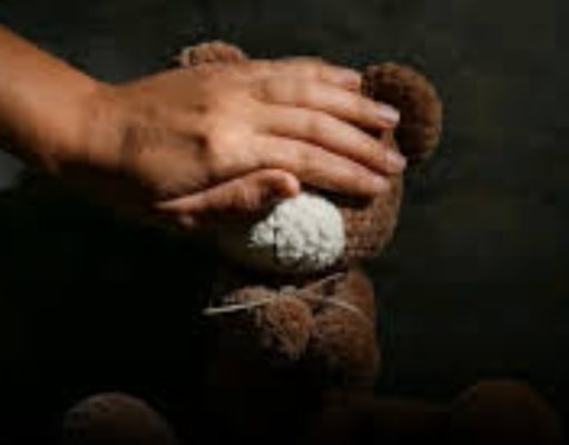 जन्मदात्या बापाने तीन दिवसाच्या मुलिस मारून टाकले ,