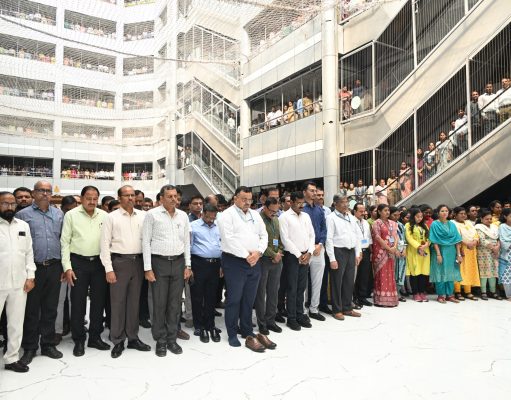 दिवंगत उपमुख्यमंत्री अजित पवार यांना मंत्रालयात भावपूर्ण श्रद्धांजली…!