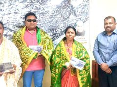 पाथरीतील साईबाबा जन्मस्थान मंदिरात पत्रकार सौ.रेखाताई मनेरे,उद्धव इंगळे यांचा व प्रकाश लालझरे यांचा संयुक्त सत्कार