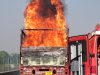 समृद्धि महामार्गावर ट्रक जळून खाक ,