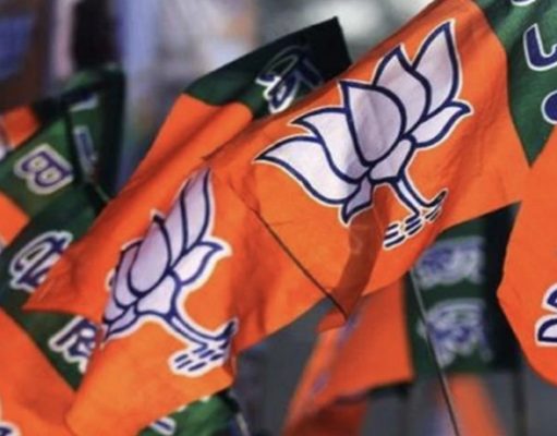 कारंजा शहरात कचरा डेपो प्रश्न चिघळला; भाजपा नगरसेवकांच्या आमरण उपोषणाकडे सर्वांचे लक्ष