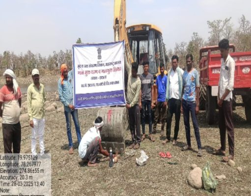 तलावतील गाळ उपसा न करता देयके लाटण्याचा प्रयत्न…!